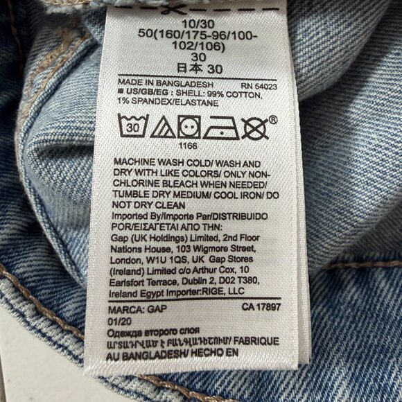 GAP Denim 9” Bermuda Shorts Women’s 10/30 Light Wash Distressed Raw Hem - Picture 5 of 8